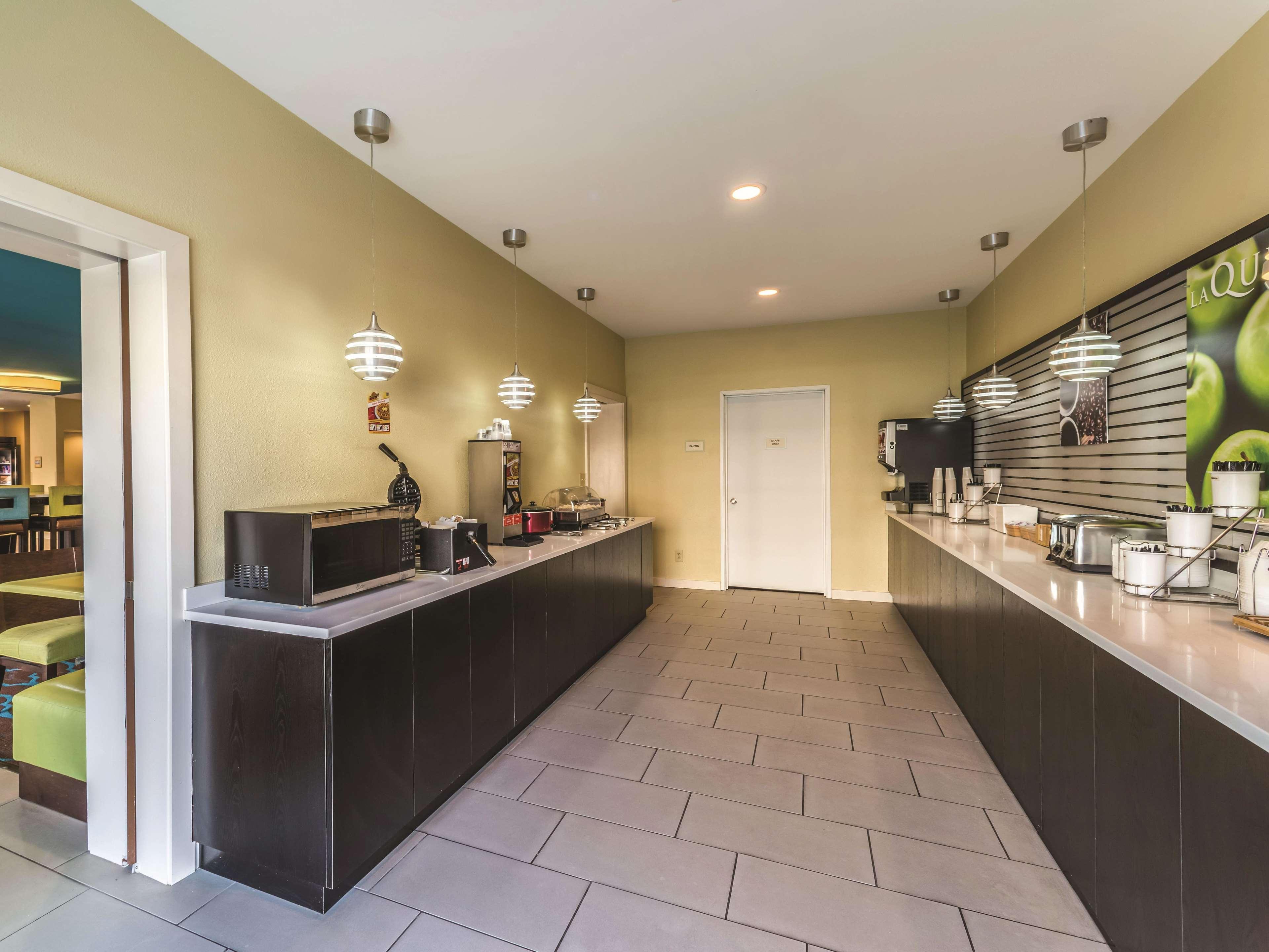 La Quinta By Wyndham Collinsville - St. Louis Екстериор снимка
