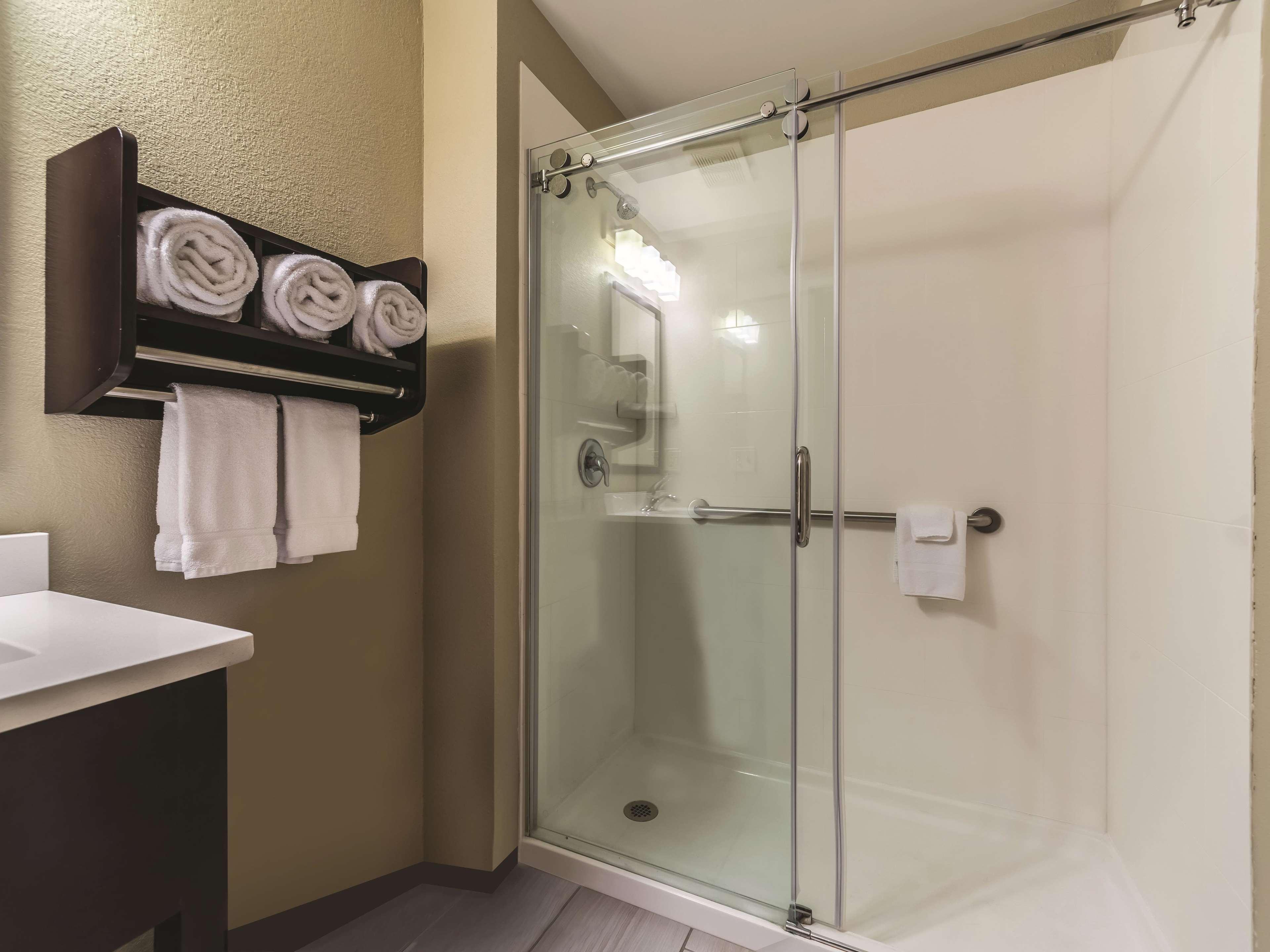 La Quinta By Wyndham Collinsville - St. Louis Екстериор снимка