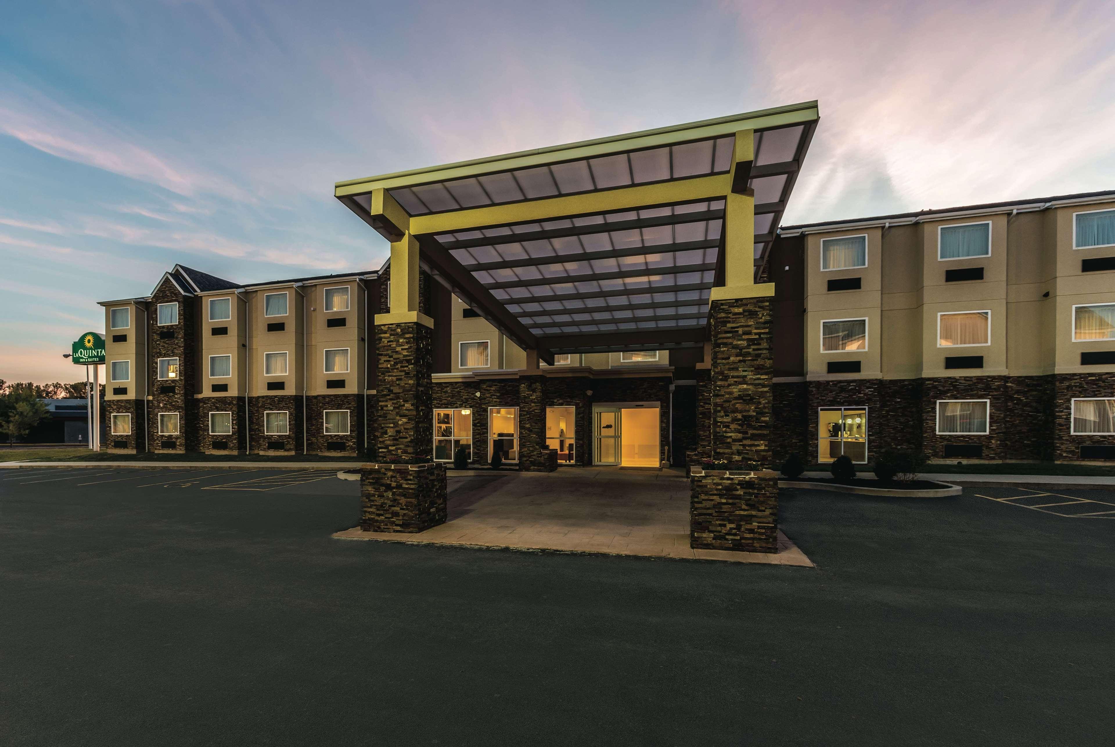 La Quinta By Wyndham Collinsville - St. Louis Екстериор снимка