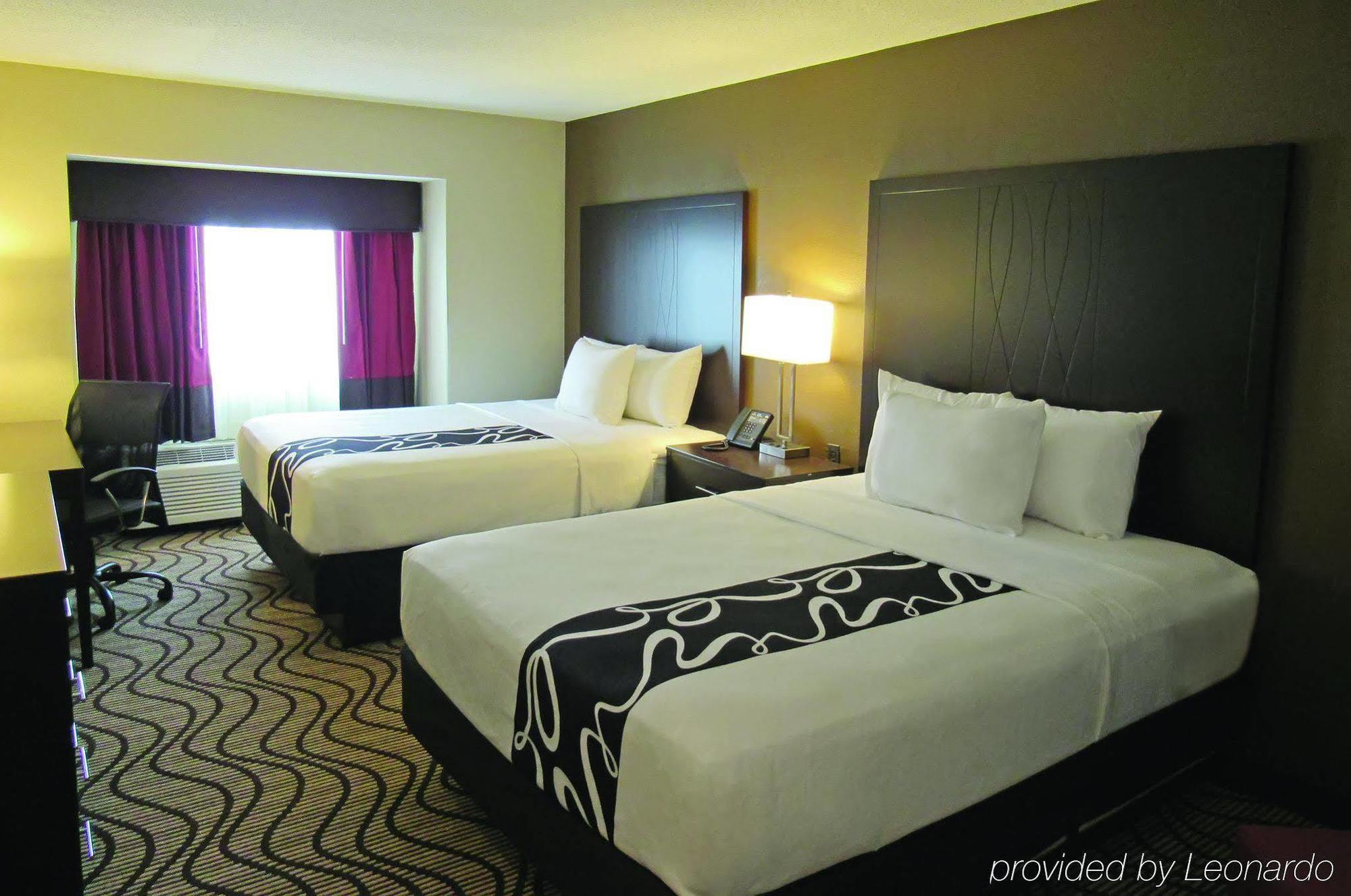 La Quinta By Wyndham Collinsville - St. Louis Екстериор снимка