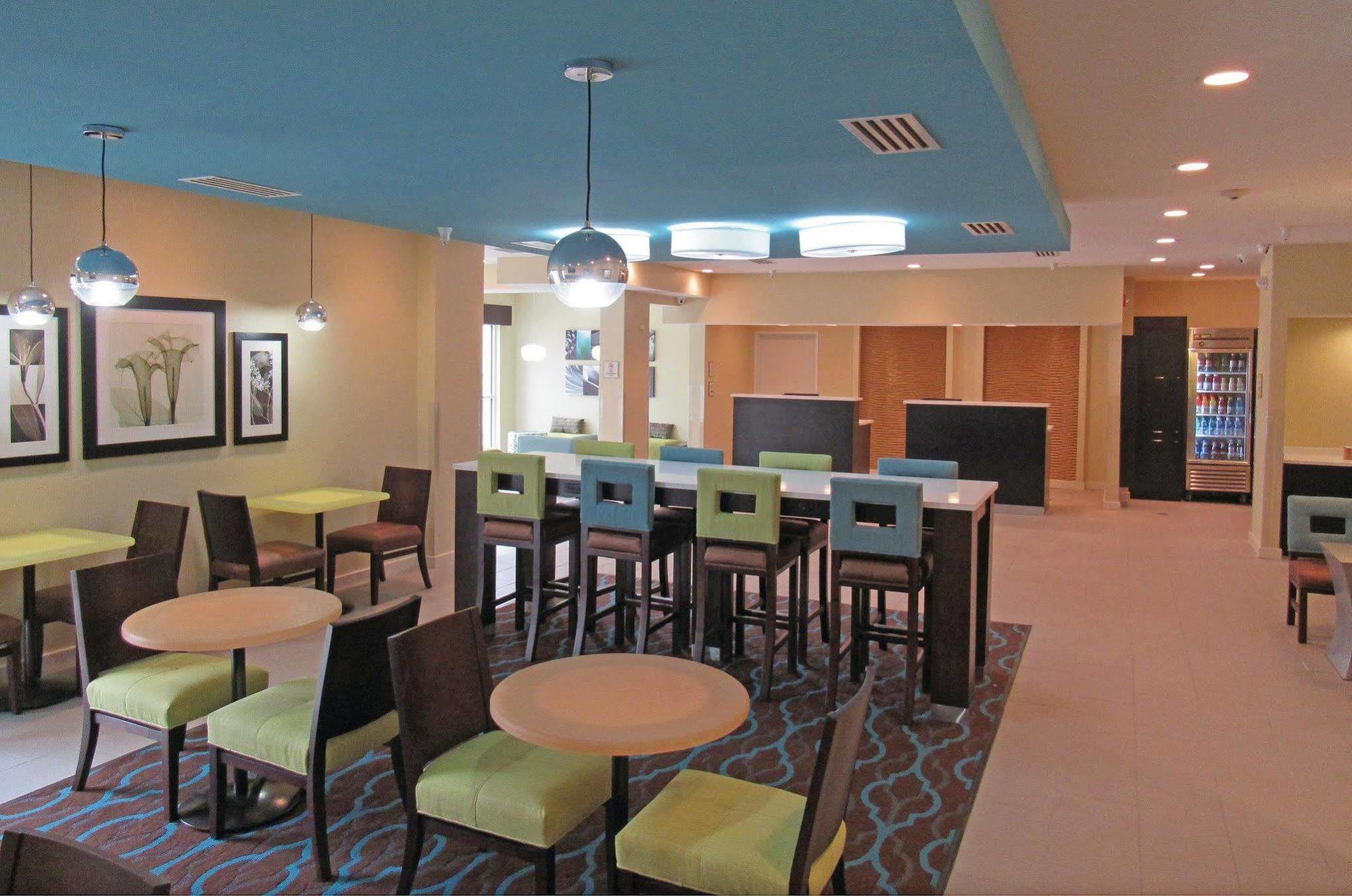 La Quinta By Wyndham Collinsville - St. Louis Екстериор снимка