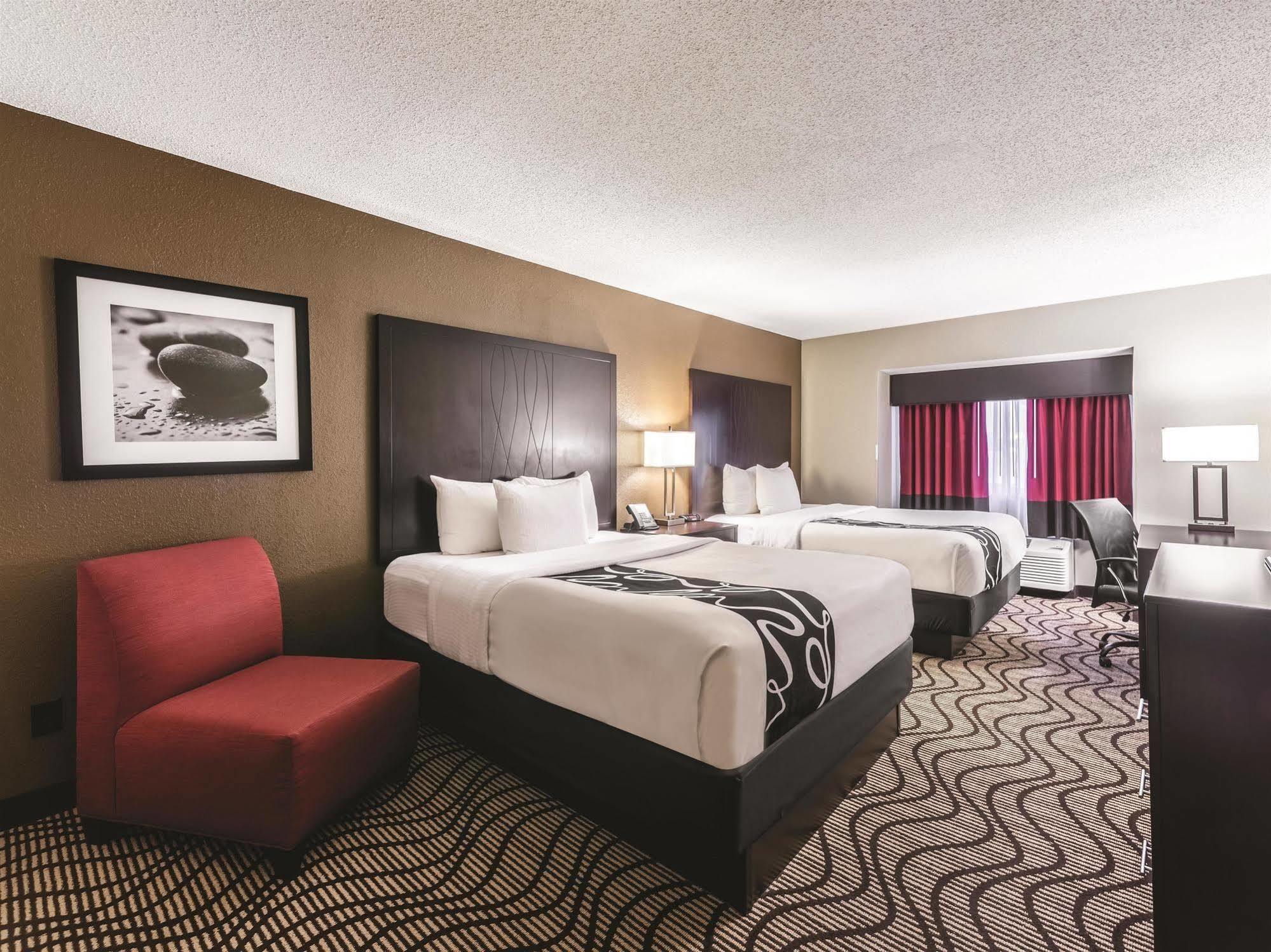 La Quinta By Wyndham Collinsville - St. Louis Екстериор снимка
